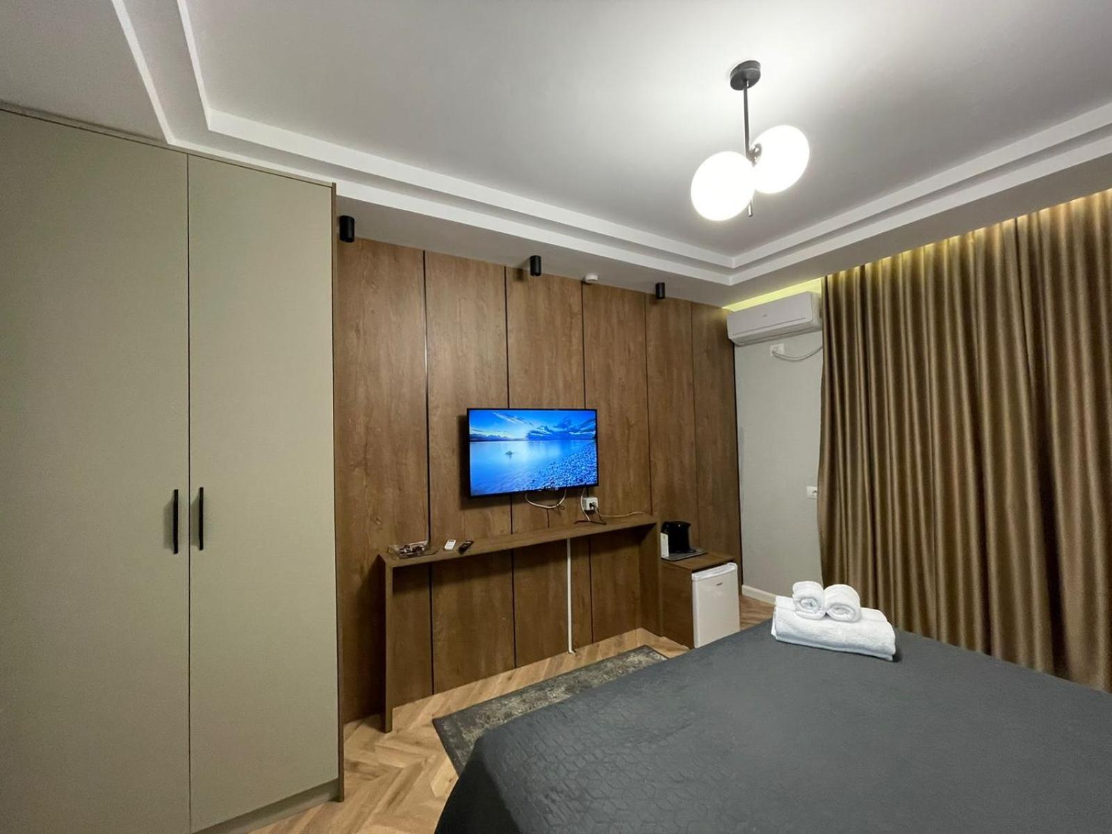 Your Apart Hotel ติรานา ภายนอก รูปภาพ